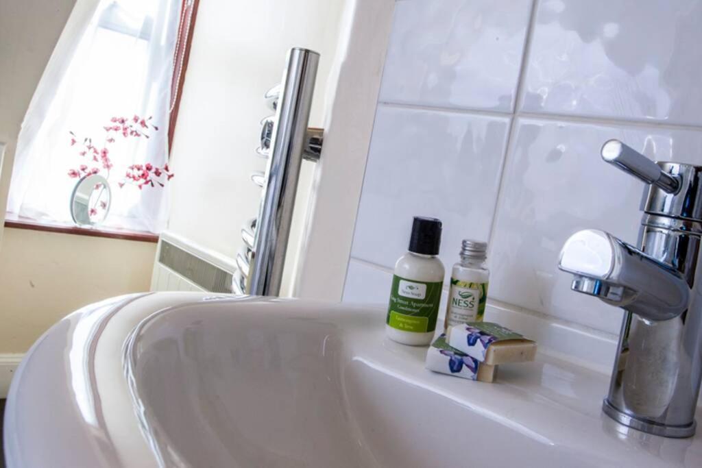 King Street Apartment Inverness Bagian luar foto